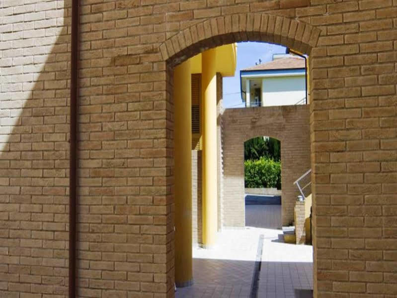 Hotel Residence Il Conero 2 Numana Εξωτερικό φωτογραφία