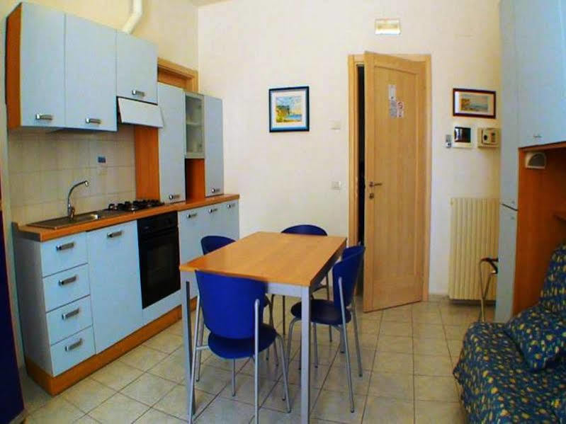 Hotel Residence Il Conero 2 Numana Εξωτερικό φωτογραφία